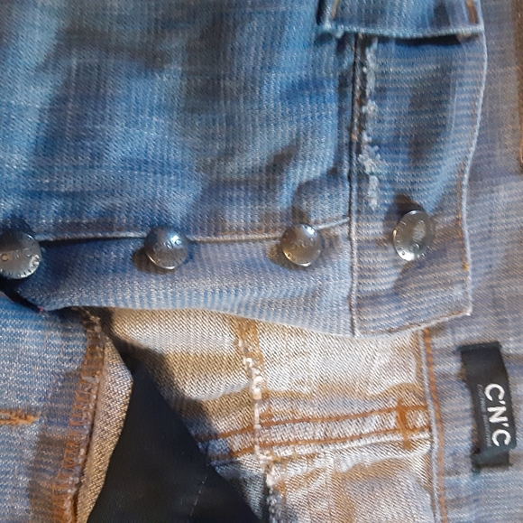 A pair of CNC jeans - Picture 4 of 7
